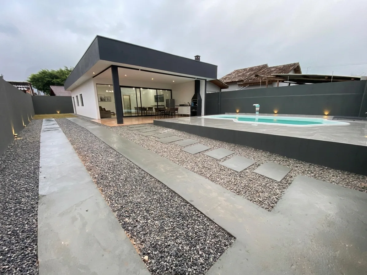 Projeto Capricórnio — Alto padrão · Lazer com piscina